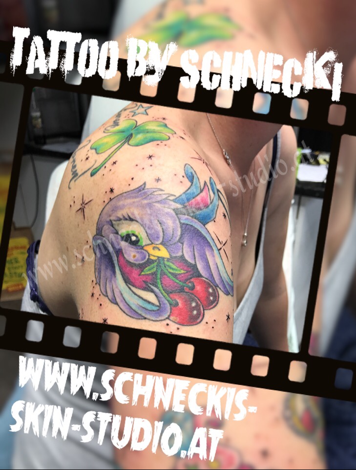 Farbiges Tattoo aus Steyr – Schneckis Skin Studio