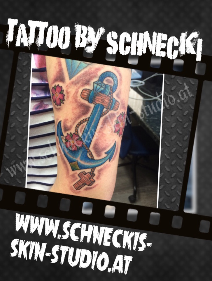 Farbiges Tattoo aus Steyr – Schneckis Skin Studio