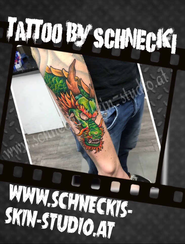 Farbiges Tattoo aus Steyr – Schneckis Skin Studio